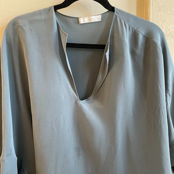 Women's loose fit blouse - Picture 1 of 6